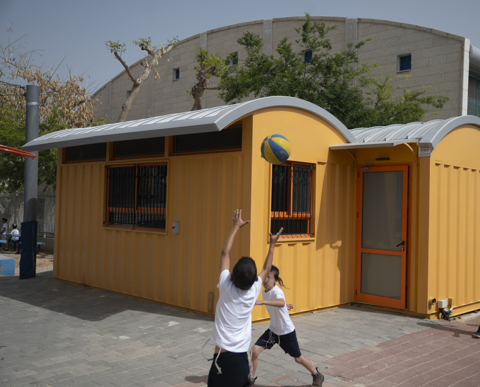 מבנה יביל למכירה – מה חשוב לבדוק לפני רכישה